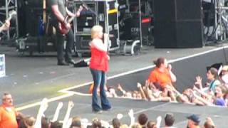 Kellie Pickler- Makin' Me Fall In Love Again Gillette Stadium