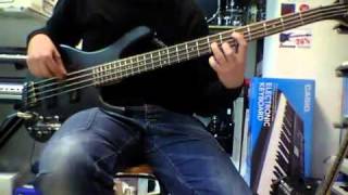 Video thumbnail for Ibanez EDB700 - Short demo by MCMusicTelevision