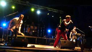 TICHEROCK 2012 Μέλισσες 7 nation army (White Stripes)