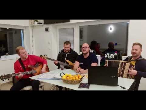 Ansambel Naveza - Če nimaš kam, pridi k meni (Ansambel Toneta Rusa) #live