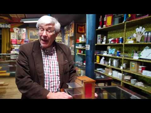 Mikame Collectible Zig Zag Can