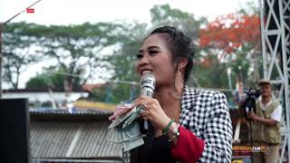 Download lagu KELANGON | SUSY ARZETTY LIVE KLUWUT BREBES mp3 Download lagu KELANGON | SUSY ARZETTY LIVE KLUWUT BREBES mp3