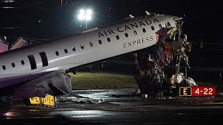 Un avión choca con un vehículo en LaGuardia y deja 2 pilotos muertos en el aeropuerto de Nueva York
