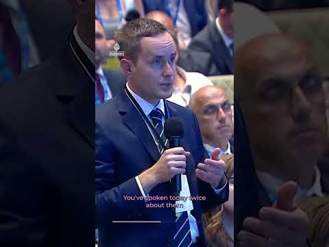 Trump departs NATO summit on older Air Force One | AJ #shorts