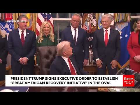 Did the president poop himself in public? Volume turned way up.