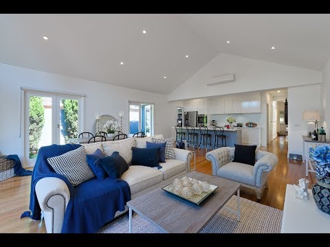 16 Bethell Ave, Parkdale