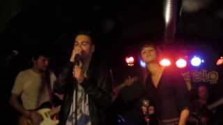 Kuve con  Alberto Miss Caffeina "Invisibles Cuerpos" (Costello 10/12/2013)