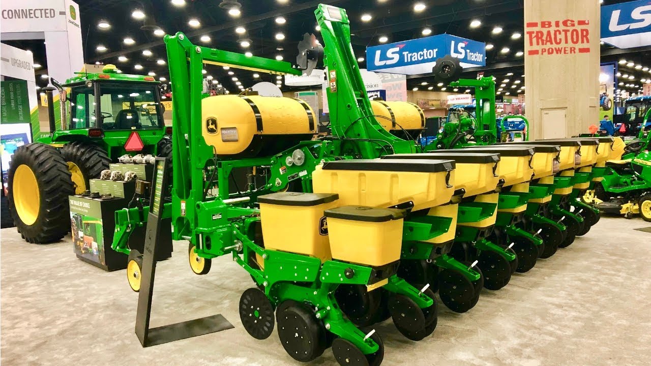 New JOHN DEERE 1745 Corn Planter for Classic Tractors