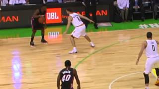 [花邊] Powell對戰暴龍時跳球站錯邊