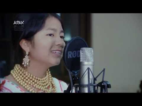 ROSA VELÁSQUEZ & ALKU CHUNLLULI (Humazapas).