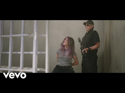 Sweet Lizzy Project - Radio Pirata (Video Oficial)