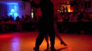 Virginia UVA & César AGAZZI @ Milonga 10 on 23 april 2011
