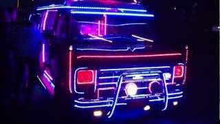 preview picture of video 'Chevy Van With 1 Million Lights'