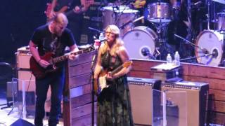 Tedeschi Trucks Band - Laugh About It @ Beacon 10/4/16