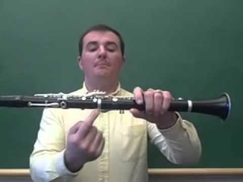 Clarinet - Assembling & Holding