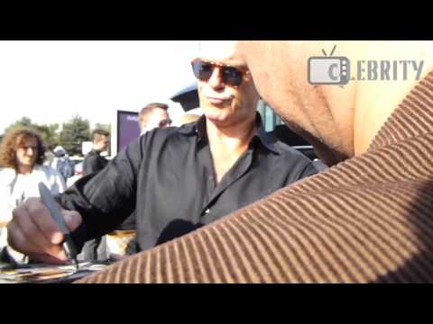 Pierce Brosnan arrived to Moscow, 09.09.2014 / Пирс Броснан прилетел в Москву
