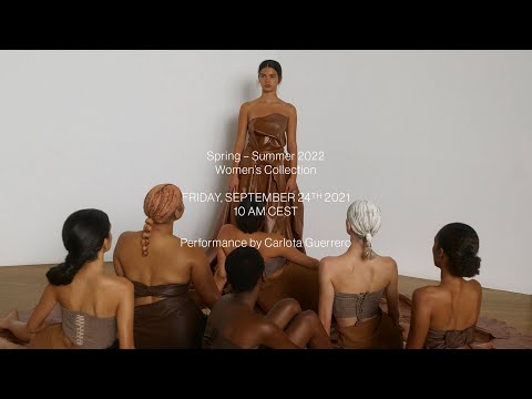 Tod’s Spring-Summer 2022 Women’s Fashion Show