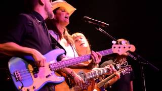 Terri Clark &quot;Everytime I Cry&quot; Live at Billy Bob&#39;s TX, 4/11/15