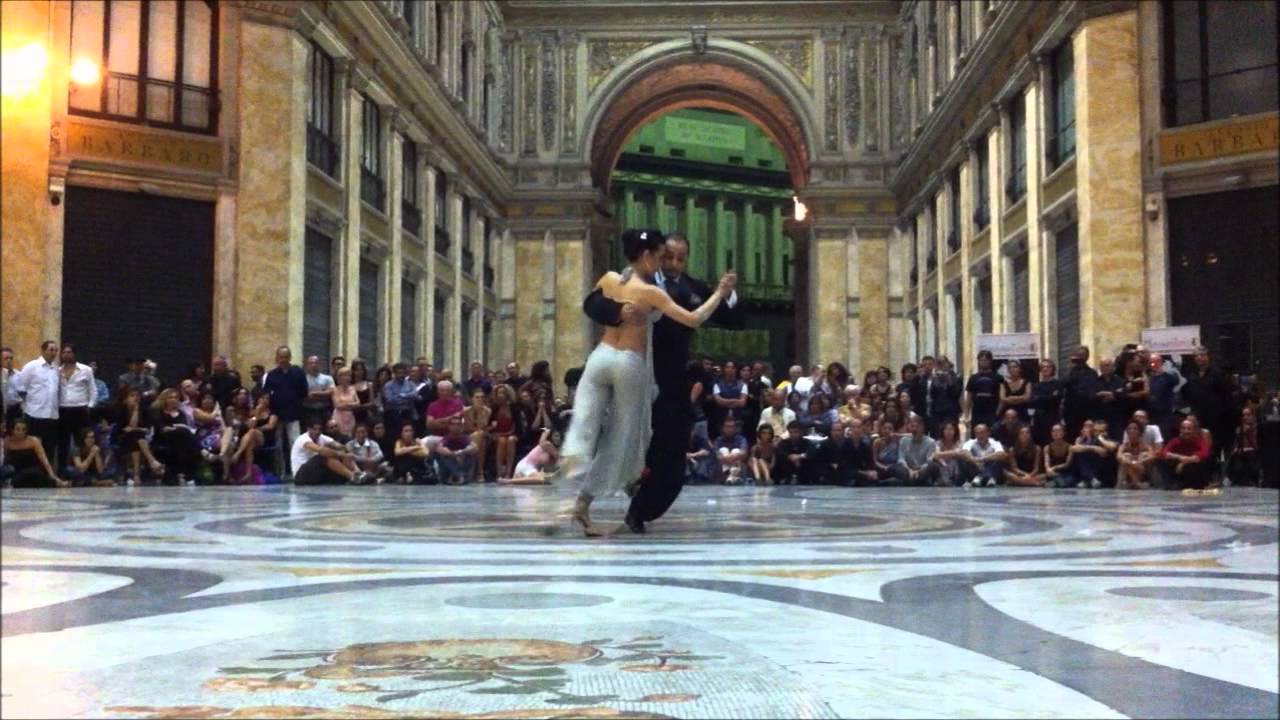 Nora Witanowsky  Juan Carlos Martinez - Improvisación 1 Galleria Umberto I° Napoli   16/09/2012