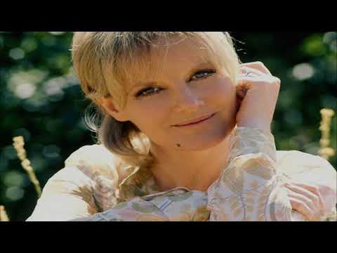 Petula Clark ~ Love Me With All Your Heart (Stereo)