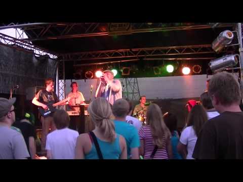 Cornadoor backed by Boomrush Backup - Here I am (Live @ P-Town Open Air 2011)