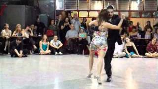 Carolina Del Rivero y Donato Juarez en Villa Malcolm