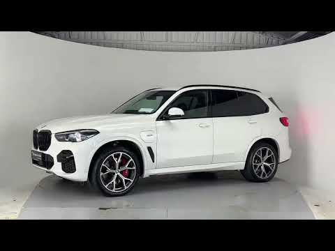 BMW X5 XDRIVE45E M SPORT AUTO**NEW 22"ALLOYS & PER - Image 2