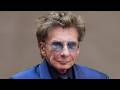 Barry Manilow Is Saying Goodbye After Tragic Diagnosis