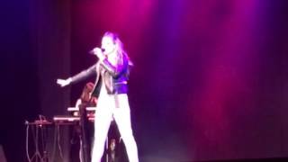 Rachel Platten &quot;Beating Me Up&quot; clip