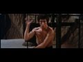 Bruce Lee - nunchaku