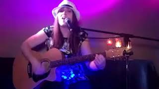 Baldivis singer Jasmine Atkins