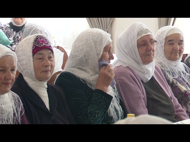 В Мамадыше «Ак калфак»овцы собрали бабушек в белых платках