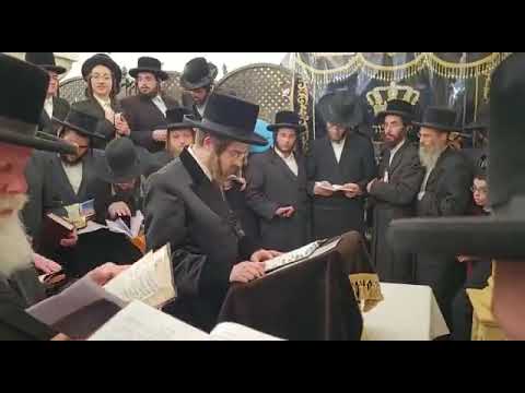 Sadigura Rebbe Davening In Meron - Iyar 5783