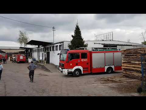 Pożar w hali koło Trzemeszna - 20 października 2018 r.