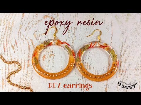 ~JustHandmade~ Epoxy resin earrings with rhinestones, mica powder & dried flowers - tutorial / DIY