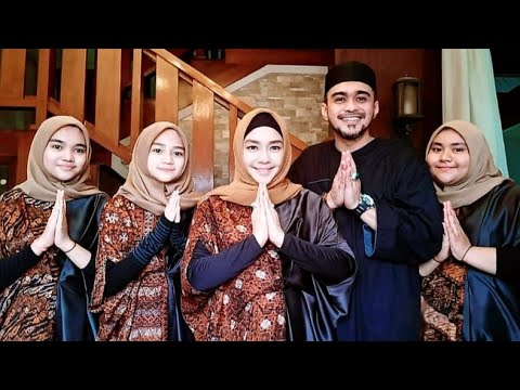 Moment IYETH BUSTAMI & Keluarga Berma'afan di Hari Raya Iedul Fitri 1443 H / 2022