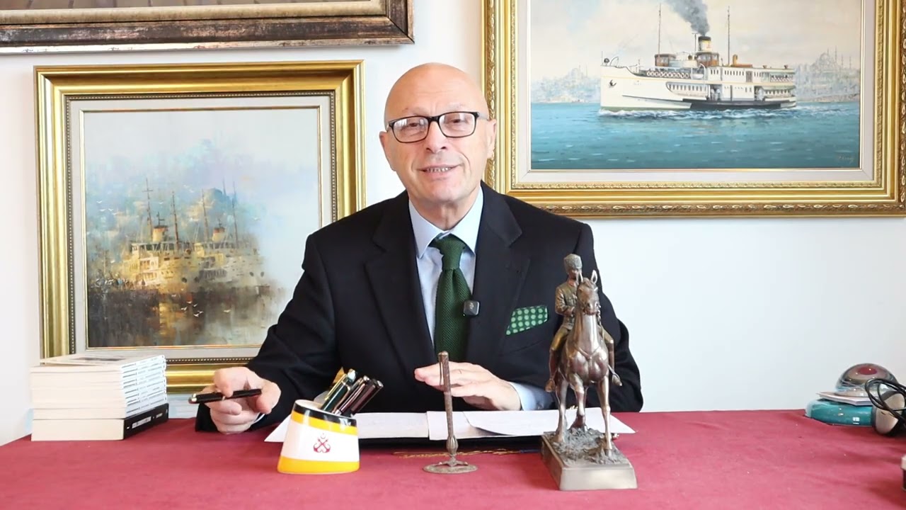 Erol Mütercimler - Napolyon'a Hitler'e özenen Trump #747