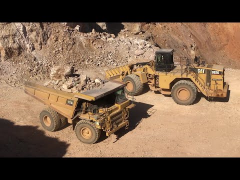 Caterpillar 992G Wheel Loader Loading Caterpillar 777 Dumpers - Sotiriadis/Labrianidis Mining Works