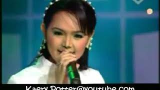 Download lagu Siti Nurhaliza - Rentak 106 (Live in Indonesia 2003) mp3 Download lagu Siti Nurhaliza - Rentak 106 (Live in Indonesia 2003) mp3