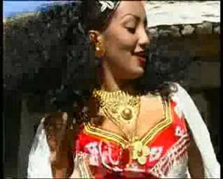 Helen pawlos  Sings / gotan hedmo/ Eritrean Traditional Song