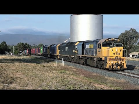 XR558-G523-BL28-30 on a late 7901V at Avoca.  05-02-19.   08.00.29.