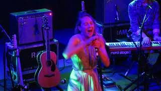 Lissie - "Castles" (Live in Cambridge)