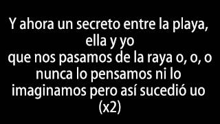 Entre la playa ella & yo (Letra)