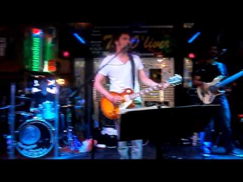 The Oliver Irish Pub - Caf Concert