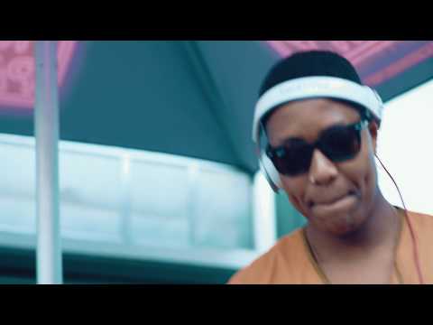 Watch DJ Speedsta set the stage on fire