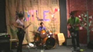 Family Plays &quot;Last Dance With Mary Jane&quot; by Tom Petty at the Motley 9/13/09