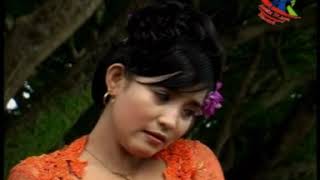 Download lagu Zaenab Alwi - Iko Tea Idi Tea Bugis Abadi Vol 5 Andika Trijaya Record mp3