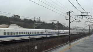 preview picture of video '東海道新幹線 300系(ファイナルラン目前)こだま697号 雨降る中 大高駅横通'