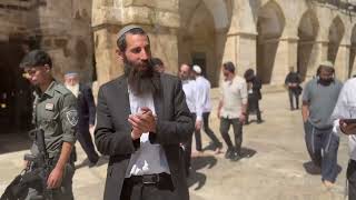 סליחות עם הישיבה והרב אלישע בעליית הבוקר (ישיבת הר הבית) - התמונה מוצגת ישירות מתוך אתר האינטרנט יוטיוב. זכויות היוצרים בתמונה שייכות ליוצרה. קישור קרדיט למקור התוכן נמצא בתוך דף הסרטון סליחות עם הישיבה והרב אלישע בעליית הבוקר (ישיבת הר הבית) - התמונה מוצגת ישירות מתוך אתר האינטרנט יוטיוב. זכויות היוצרים בתמונה שייכות ליוצרה. קישור קרדיט למקור התוכן נמצא בתוך דף הסרטון