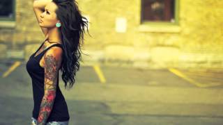 Ferreck Dawn, Redondo - Tattoo Girl
